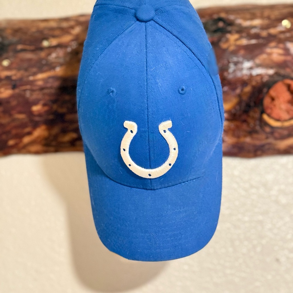 Indianapolis Colts Blue fitted Hat With White Logo. Excellent Condition Sz OSFA